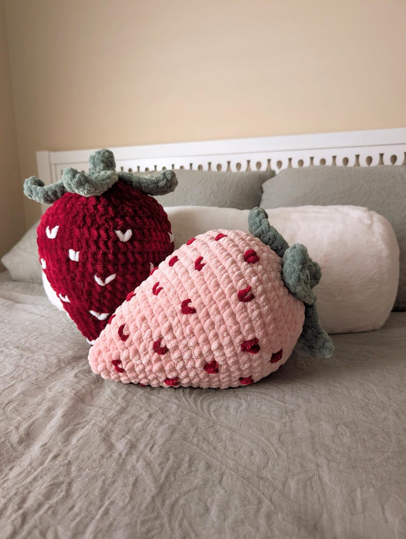Crochet Small Strawberry Pillow Pattern PDF 3